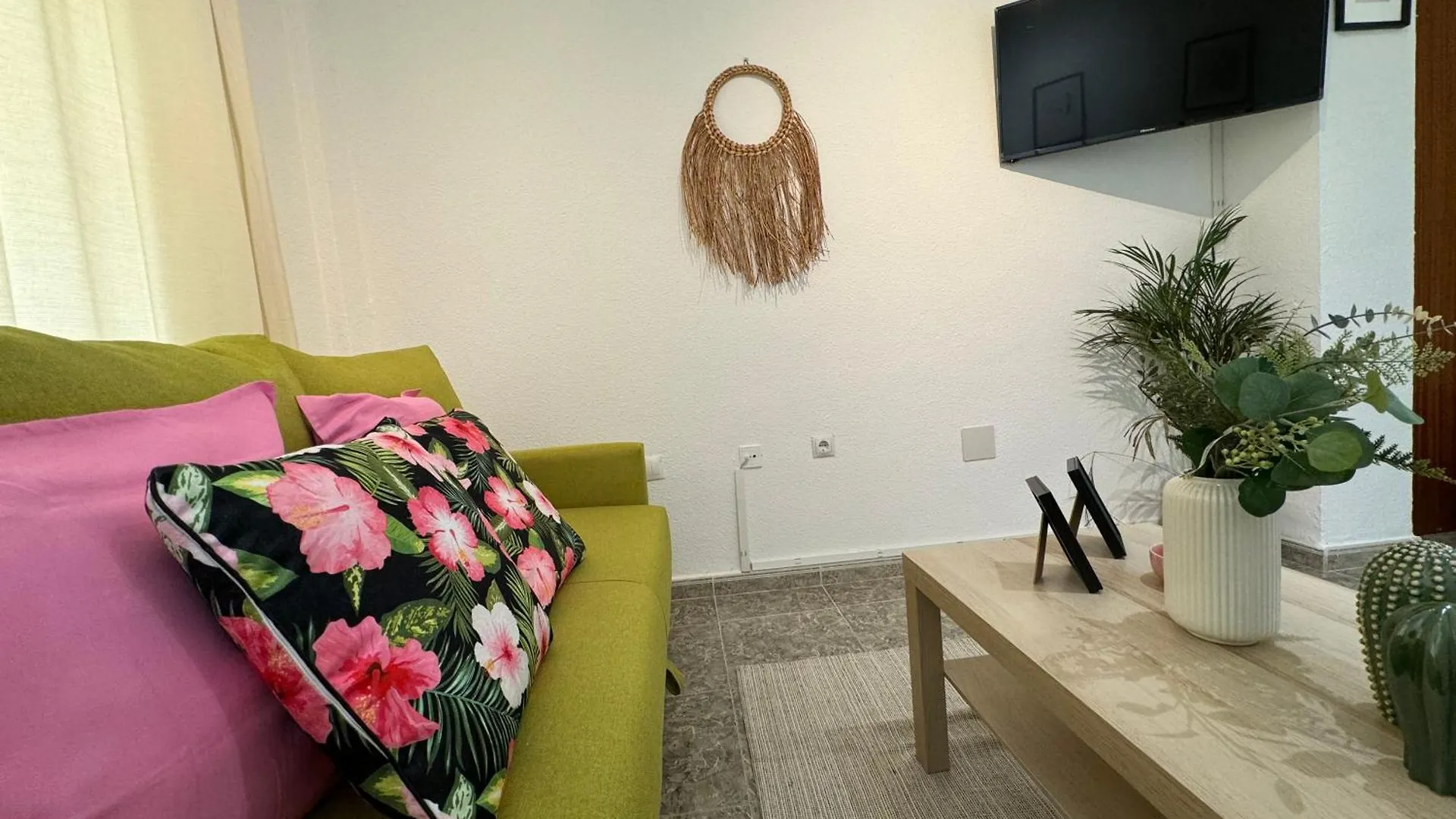 Apartment Sweet Home Center Beatas Malaga Spain